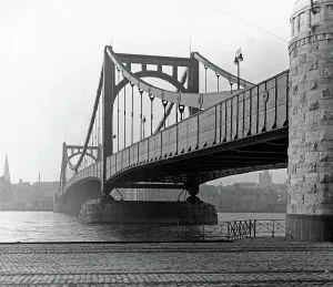 Stahlkonstruktion Prints: Köln