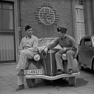 Rennwagen Imprime: Autorennen mit dem Ford Eifel