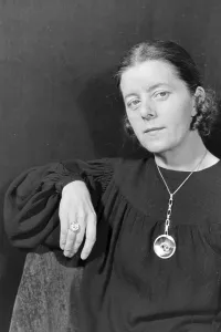 Arbeiten Stampe: Frauen im Kunsthandwerk I