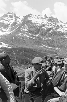 Dun village se forme sur le Piz Buin.