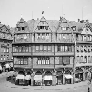 Fráncfort Imprime: Fachada de casas en la calle Roemerberg en el centro histórico de Fráncfort