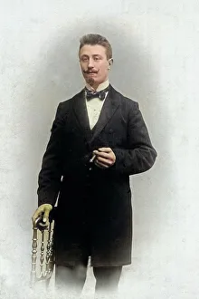 Prints of Porträt eines Mannes beim Fotografen, Deutschland 1900er Jahre. Portrait of a man at the photographer, Germany 1900s Jakob Volk Prints: Fotostudio