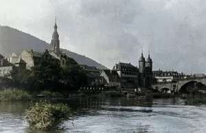 Prints of Ferienfahrt durch fränkische Städte in den 1920er Jahren, hier: bei der Neckarbrücke in Heidelberg. Holiday trip through Franconian towns in the 1920s, here: near the Neckar bridge in Heidelberg Jakob Volk Prints: Fränkische Städte