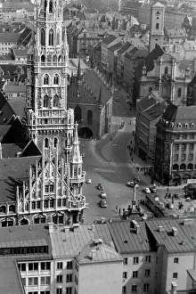 Dacher Prints: Historische Gebäude und Sehenswürdigkeiten in der Münchener Altstadt