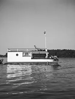 Bootsfahrt Prints: Im Motorboot