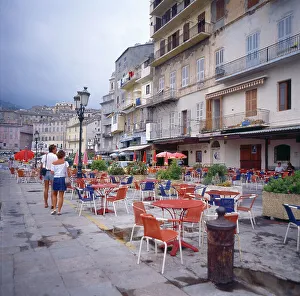 Korsika, Bastia, Straßencafes am alten Hafen