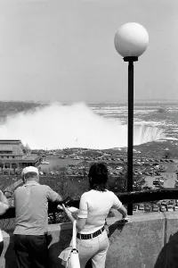 Gelander Imprime: An den Niagarafällen