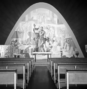 Impressions de Une église de style italien dans la jungle brésilienne, le silence et la contemplation s'installent au cœur du sanctuaire dédié à saint François d'Assise Hanna Seidel Impressions: L'église de Saint-François d'Assise, Brésil 1966