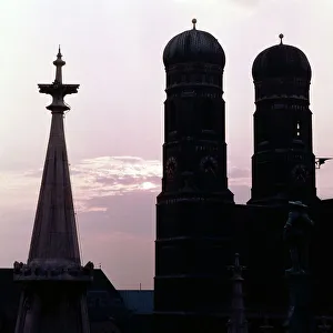 Frauenkirche Prints: München