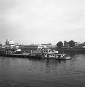 Impressions de Vue du port de l'Amazonie, au Brésil en 1966 Hanna Seidel Impressions: Port de l'Amazone au Brésil en 1966.