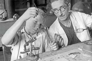 Ausbildung Prints: Puppenwerk in Sonneberg