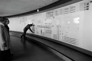 Rotterdam Stellwerk como centro de coordinación para los silos de trigo en el puerto de Rotterdam, Países Bajos 1971.