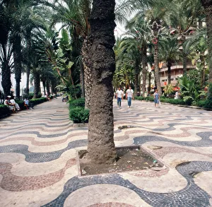 Spanien