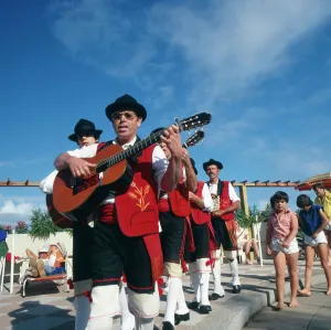 Spanien