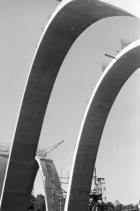 Eisenbahnbrucke Prints: Stuttgart