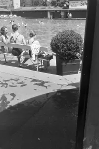 Sunbath Drucke: Stuttgart Bad