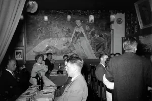Restaurant Prints: Zu Besuch in Paris