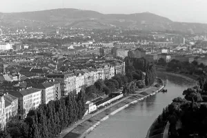 Donau Prints: Zu Besuch in Wien