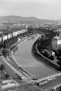 Donau Prints: Zu Besuch in Wien